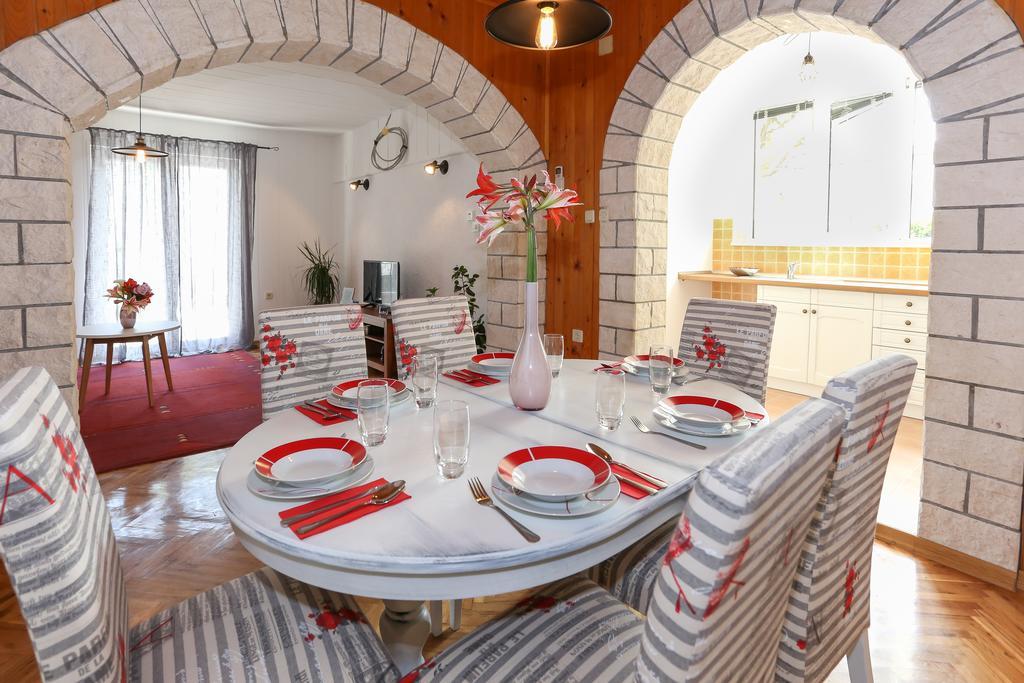 Apartment Mariniva Kaštela Εξωτερικό φωτογραφία