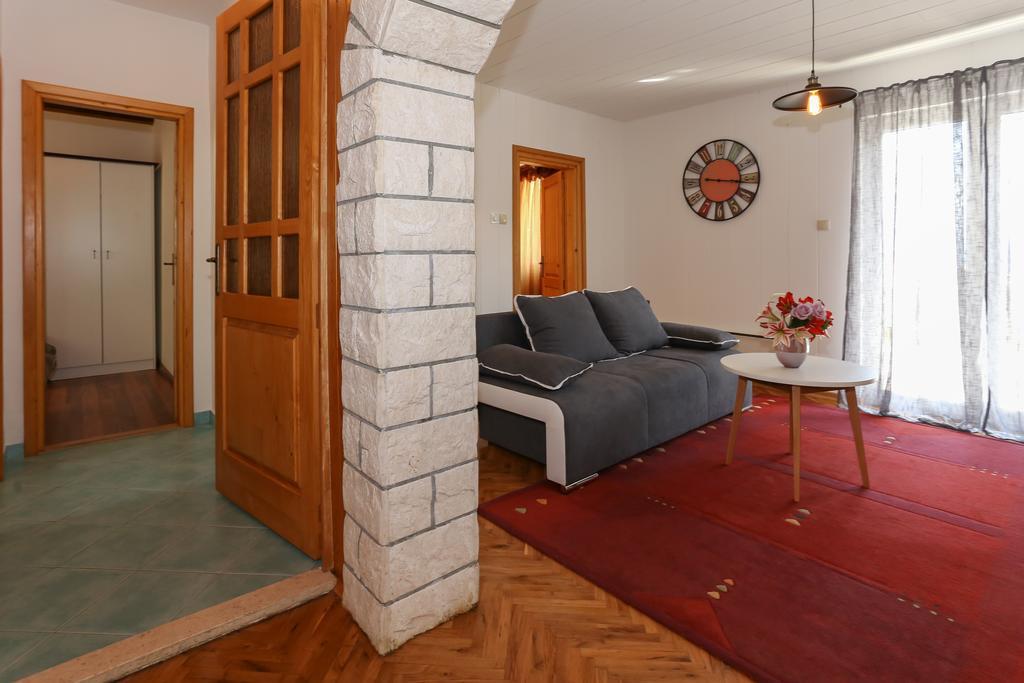 Apartment Mariniva Kaštela Εξωτερικό φωτογραφία