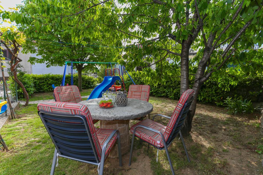 Apartment Mariniva Kaštela Εξωτερικό φωτογραφία
